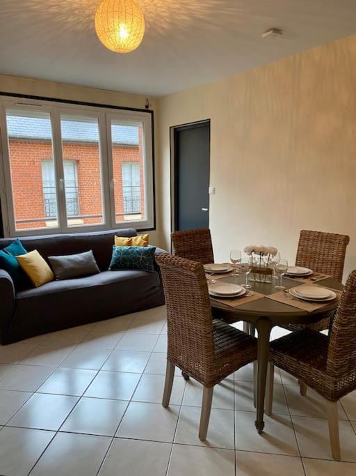 Superbe Appartement Entre Mer Et Ville Dieppe Buitenkant foto